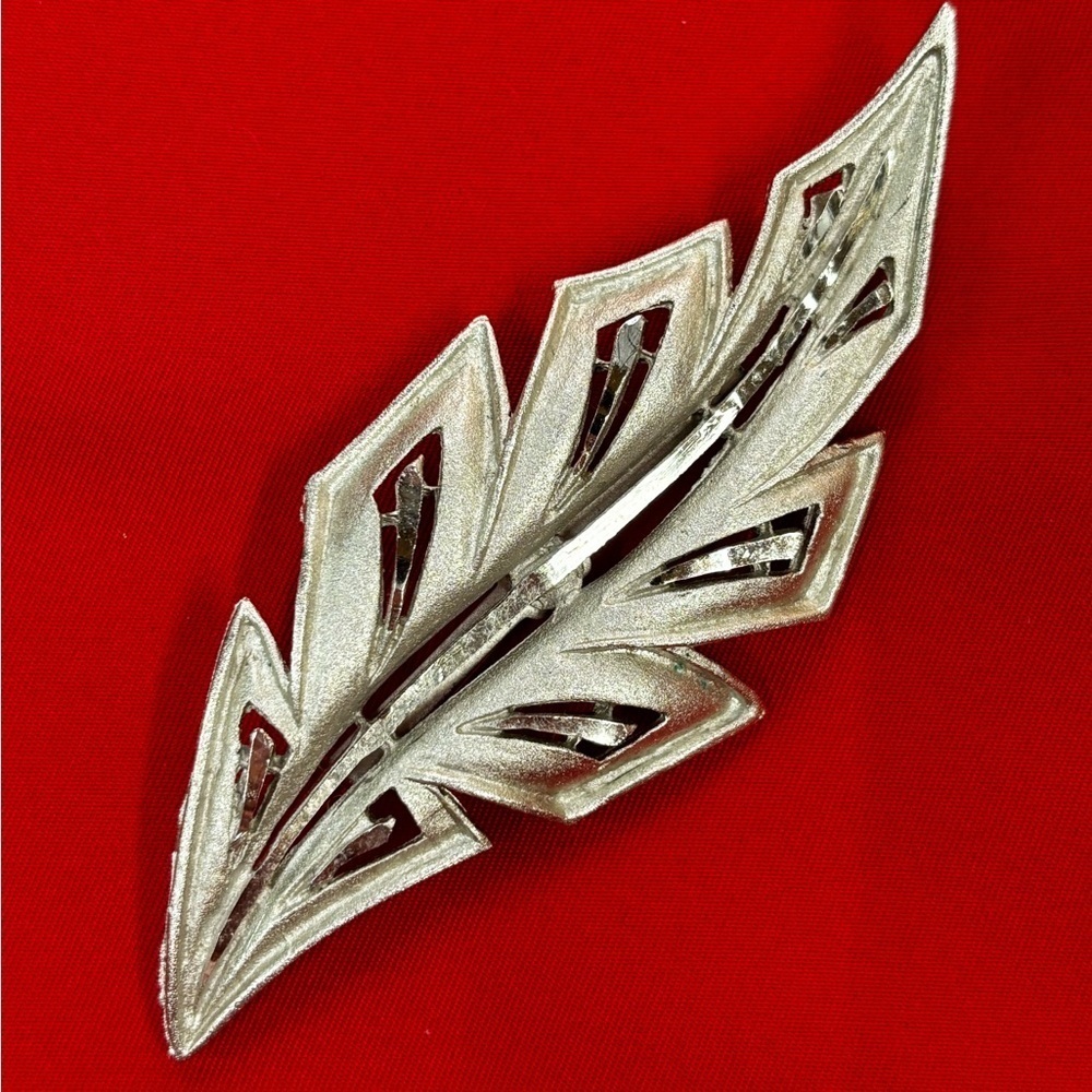 Vintage Coro silver leaf brooch